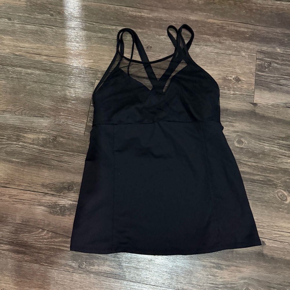 Alo tank top for yoga